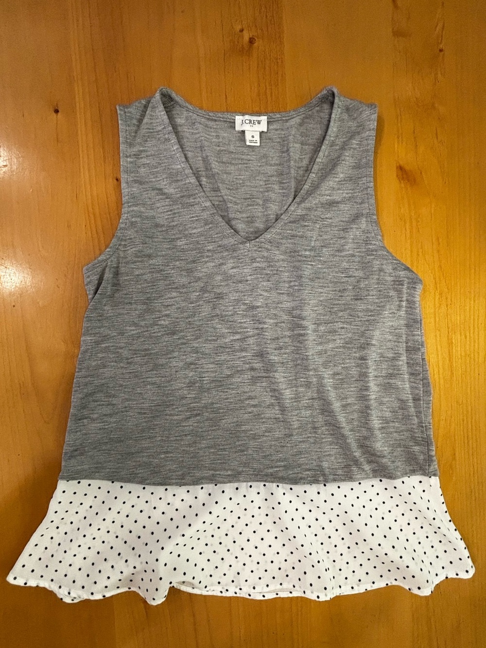 J. Crew Factory Sleeveless Gray V-Neck Tank Holiday 2018 AG069